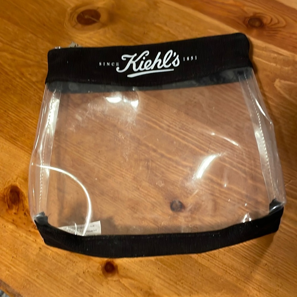 Kiehl’s Make-up bag